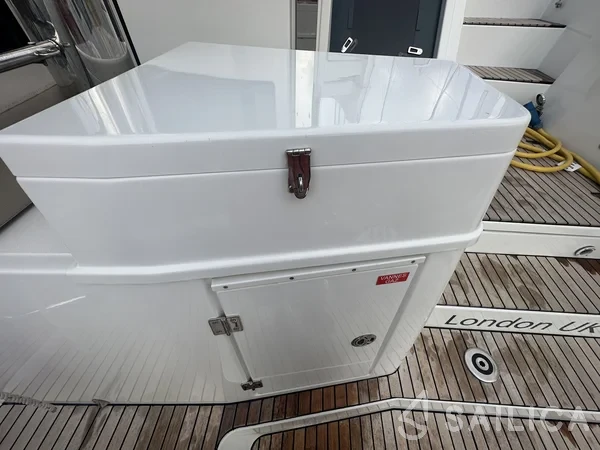 Bali Catspace - Yacht Charter Sailica