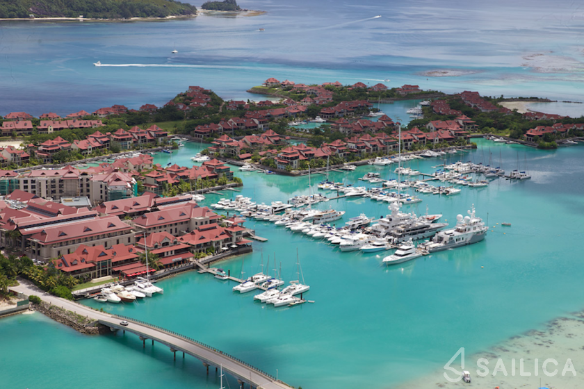 Lagoon 46  - Yacht Charter Sailica