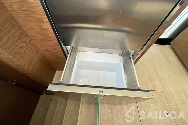 Lagoon 46  - Yacht Charter Sailica