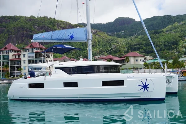 Lagoon 46  - Yacht Charter Sailica