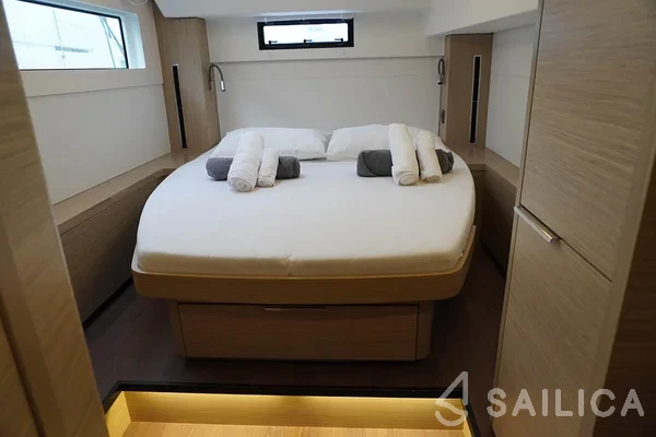 Lagoon 46  - Yacht Charter Sailica