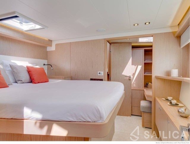Lagoon 52 - Yacht Charter Sailica