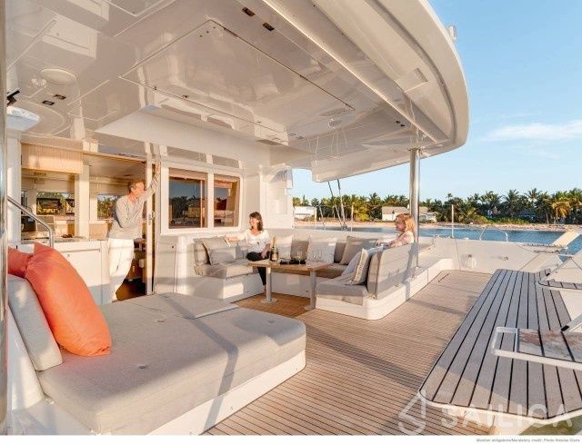Lagoon 52 - Yacht Charter Sailica