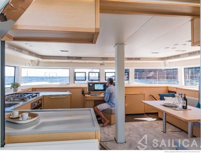 Lagoon 52 - Yacht Charter Sailica