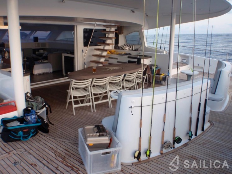 Two Oceans 750e - Yacht Charter Sailica