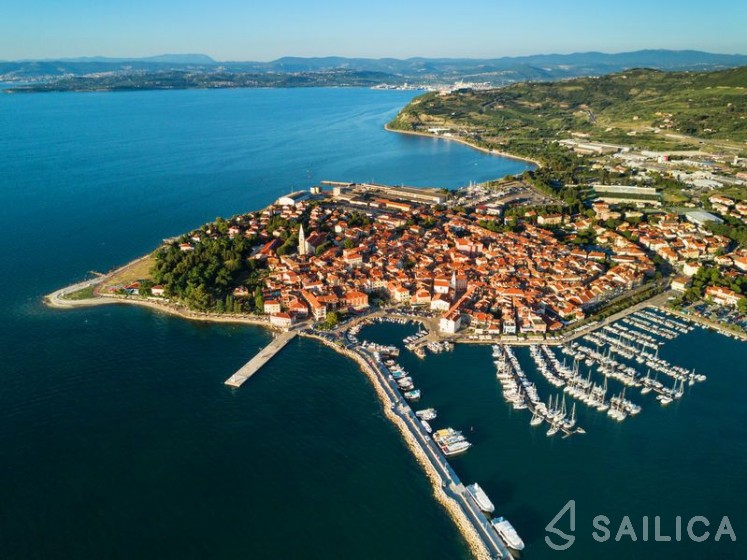 Gobbi 425 - Yacht Charter Sailica