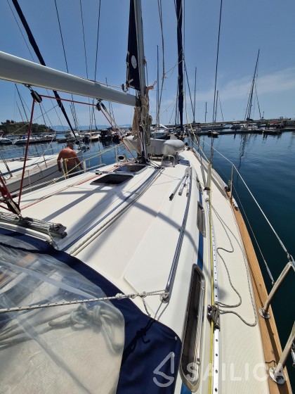 Bavaria 42 - Yacht Charter Sailica