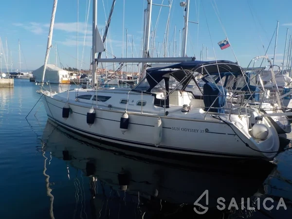 Sun Odyssey 37 - Yacht Charter Sailica