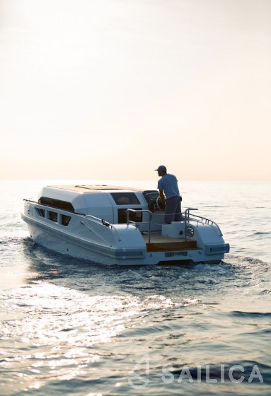 Benetti 63 - Yacht Charter Sailica