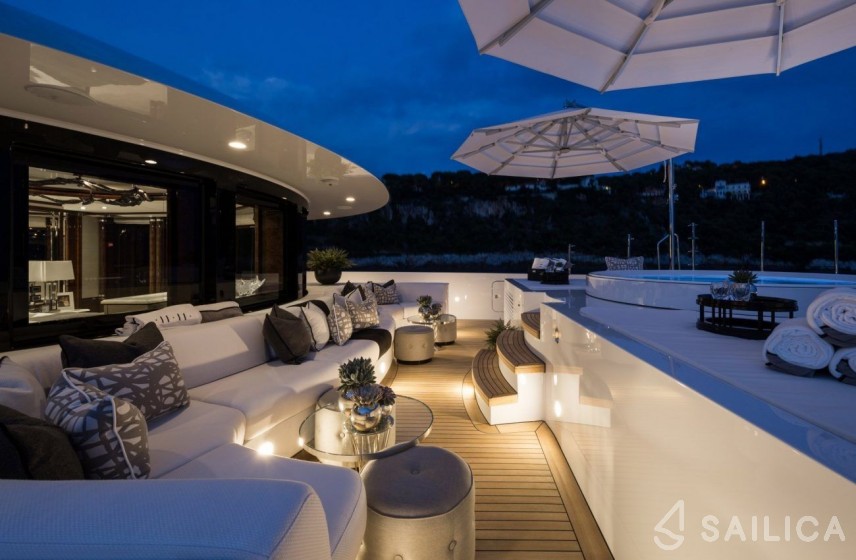 Benetti 63 - Yacht Charter Sailica
