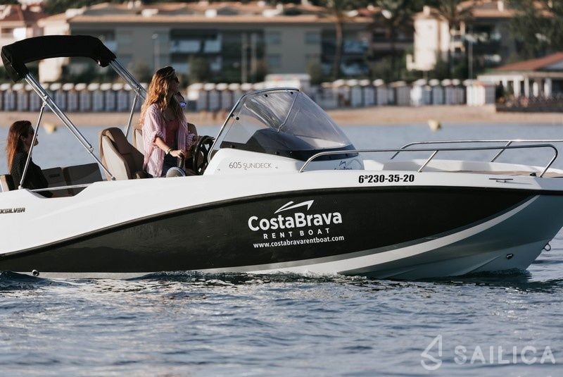 Quicksilver 605 - Yacht Charter Sailica