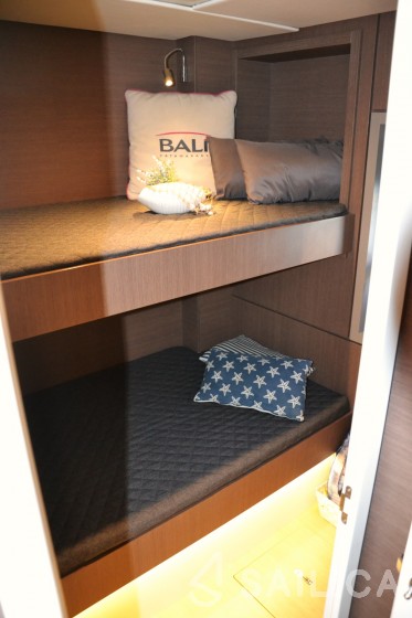 Bali 4.6 - Yacht Charter Sailica