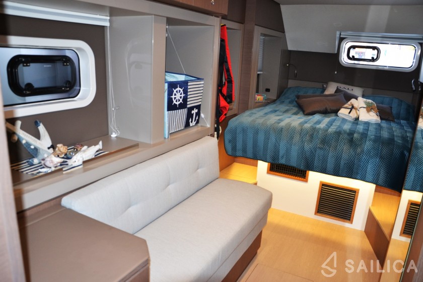 Bali 4.6 - Yacht Charter Sailica