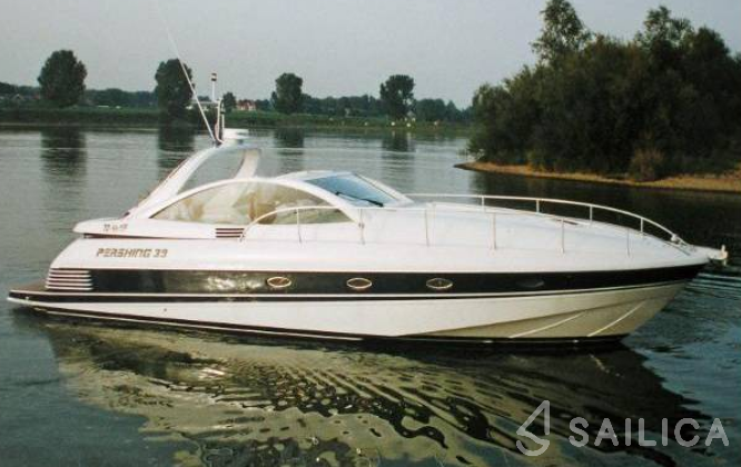 Pershing 39 - Yacht Charter Sailica