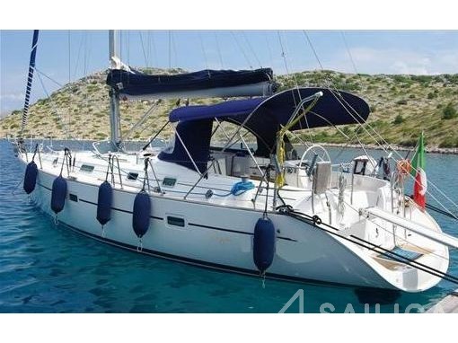 Oceanis 41.1 - Yacht Charter Sailica