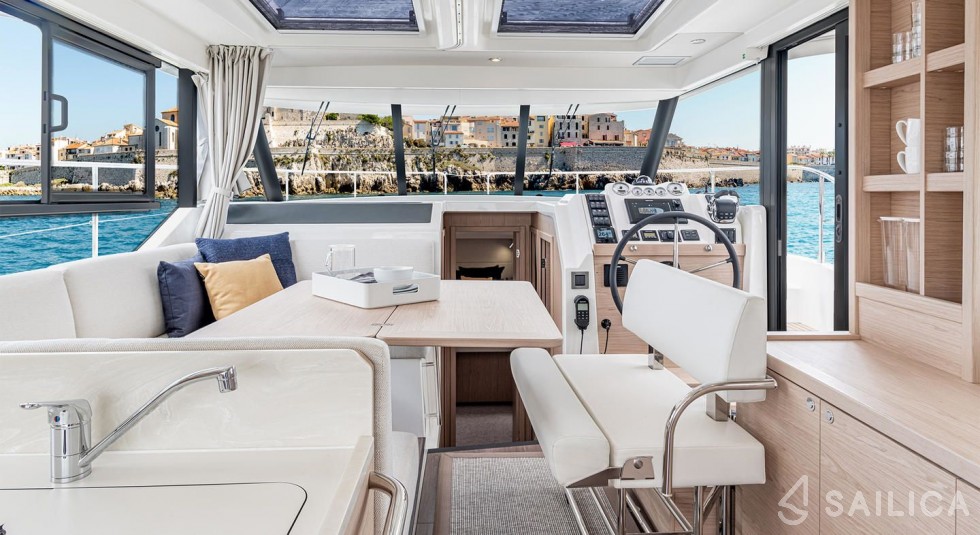 Swift Trawler 41 - Yacht Charter Sailica