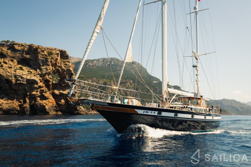 Jongert 21 S - Yacht Charter Sailica