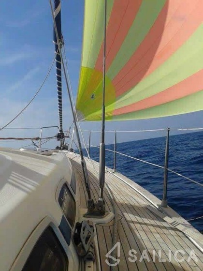 Bavaria 46 Cruiser - Photo #10 Bavaria 46 Cruiser - Yacht Charter Sailica