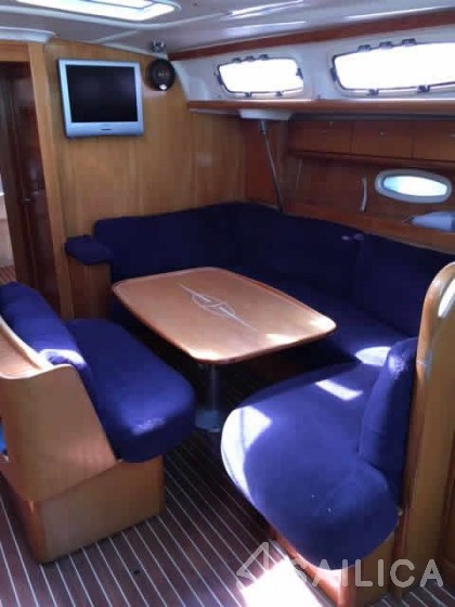Bavaria 46 Cruiser - Photo #12 Bavaria 46 Cruiser - Yacht Charter Sailica