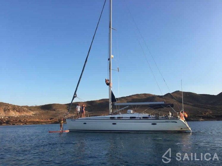 Bavaria 46 Cruiser - Photo #2 Bavaria 46 Cruiser - Yacht Charter Sailica