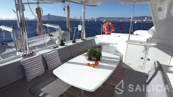 Lagoon 440 - Photo #22 Lagoon 440 - Yacht Charter Sailica