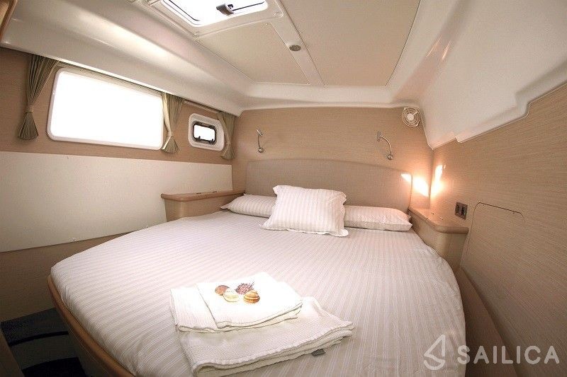 Lagoon 440 - Photo #10 Lagoon 440 - Yacht Charter Sailica