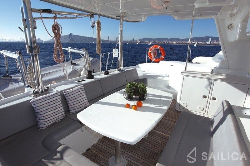 Lagoon 440 - Photo #8 Lagoon 440 - Yacht Charter Sailica