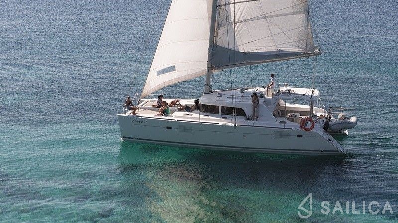 Lagoon 440 - Photo #4 Lagoon 440 - Yacht Charter Sailica