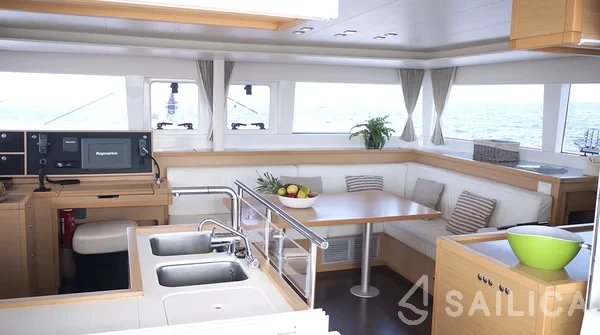 Lagoon 450 - Photo #22 Lagoon 450 - Yacht Charter Sailica