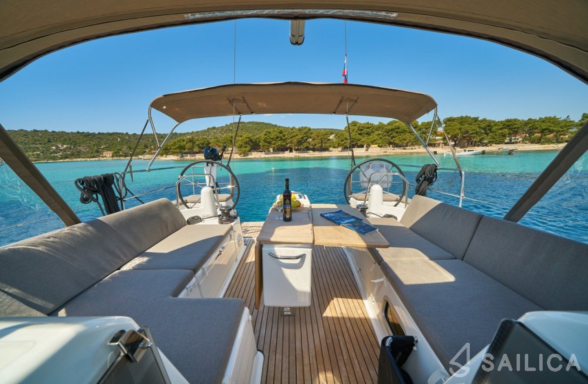 Sun Odyssey 440 - Yacht Charter Sailica