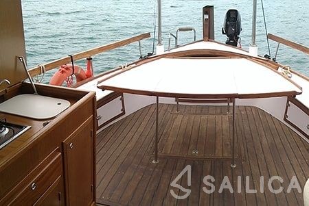 Capeador 10 - Yacht Charter Sailica