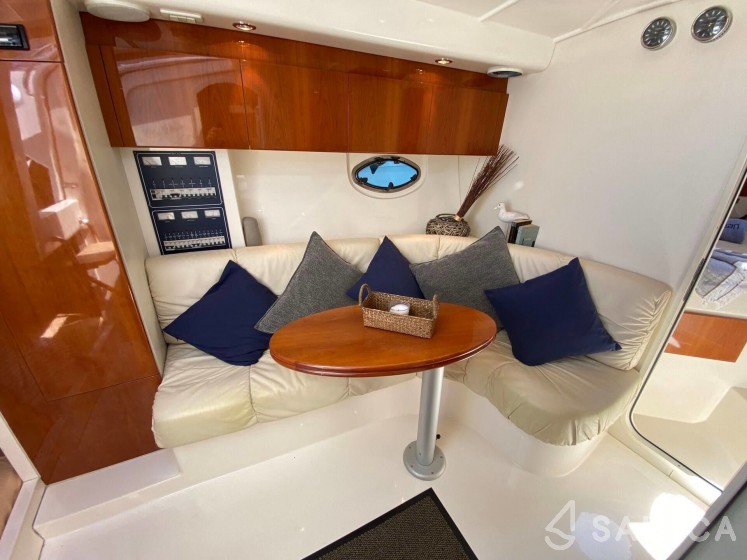 Pershing 37 - Yacht Charter Sailica