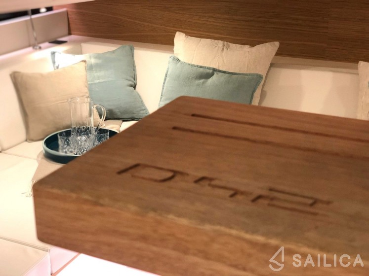 D42 Open - Yacht Charter Sailica