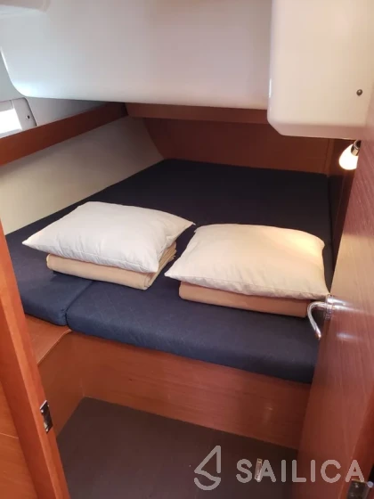 Dufour 460 GL - Yacht Charter Sailica
