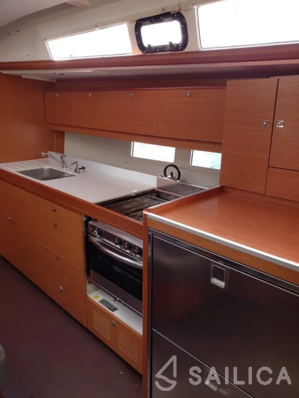 Dufour 460 GL - Yacht Charter Sailica