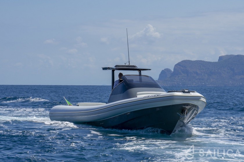 Magazzu MX13 - Yacht Charter Sailica