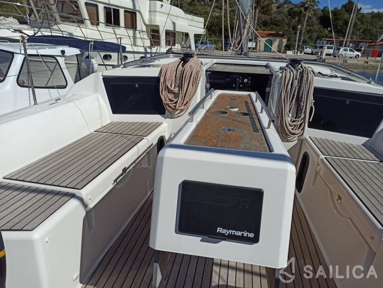 Dufour 390 Grand Large - Yacht Charter Sailica