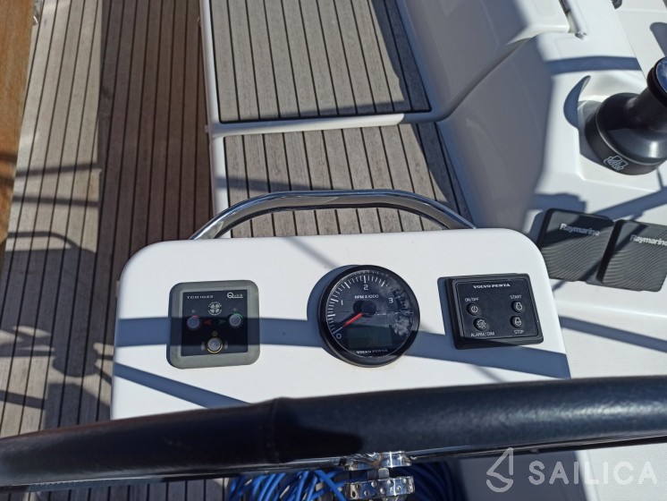 Dufour 390 Grand Large - Yacht Charter Sailica