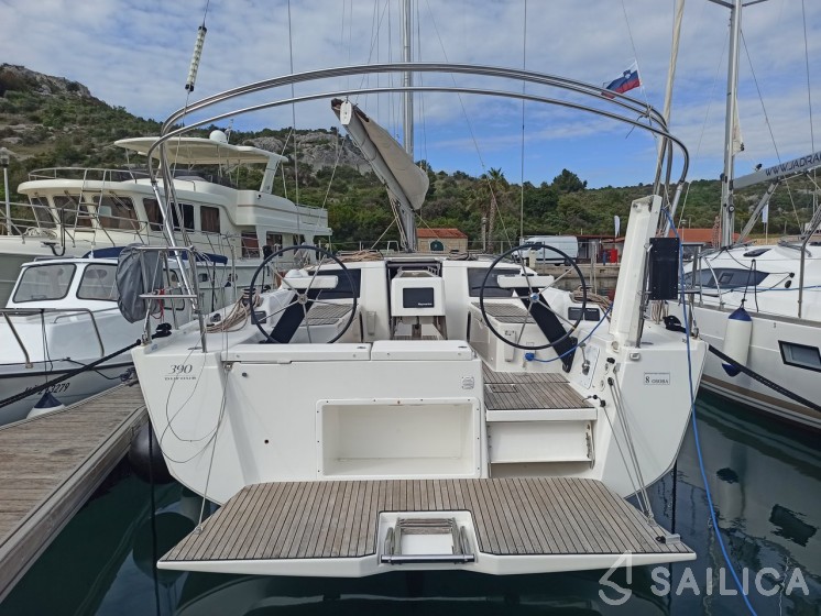 Dufour 390 Grand Large - Yacht Charter Sailica