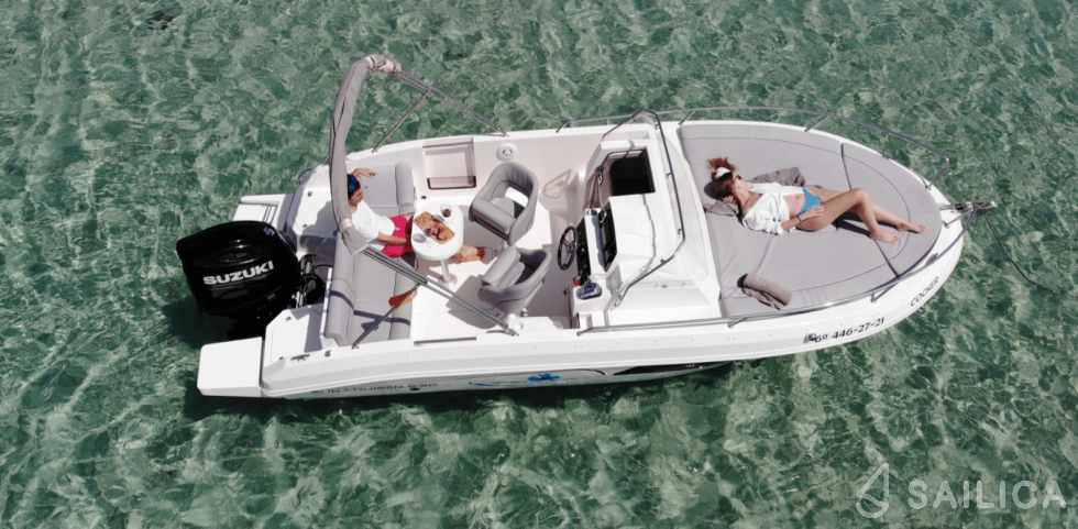 Pacific Craft 650 - Yacht Charter Sailica