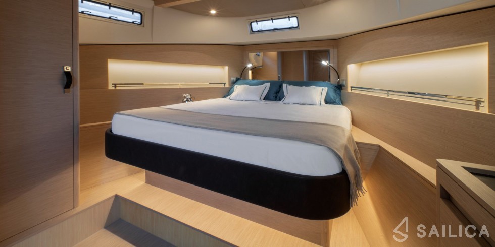 Solaris 44 - Yacht Charter Sailica