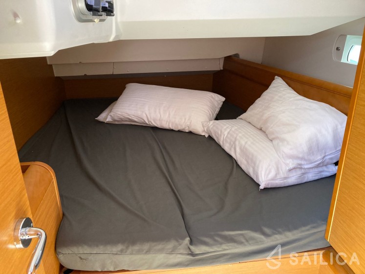 Sun Odyssey 440 - Yacht Charter Sailica