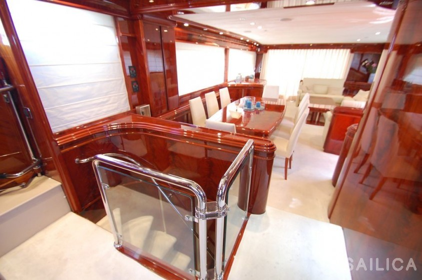 Astondoa 82 GLX - Yacht Charter Sailica