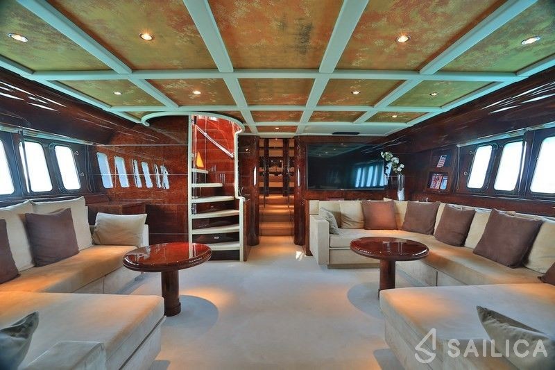 Leopard 89 - Yacht Charter Sailica