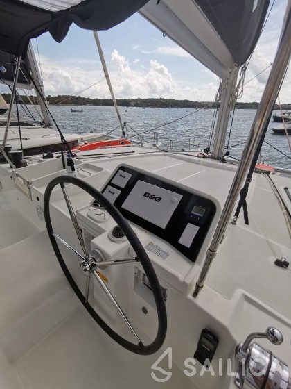 Lagoon 450  Flybridge - Yacht Charter Sailica