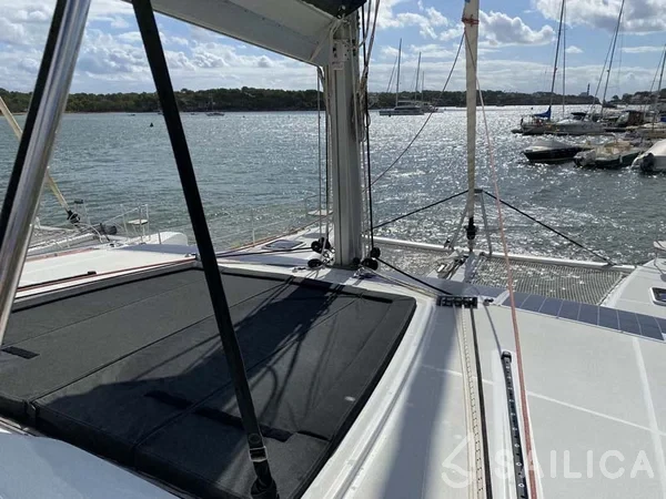 Lagoon 450  Flybridge - Yacht Charter Sailica