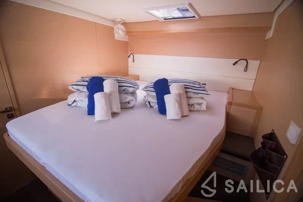 Lagoon 52F - Yacht Charter Sailica