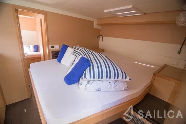 Lagoon 52F - Yacht Charter Sailica