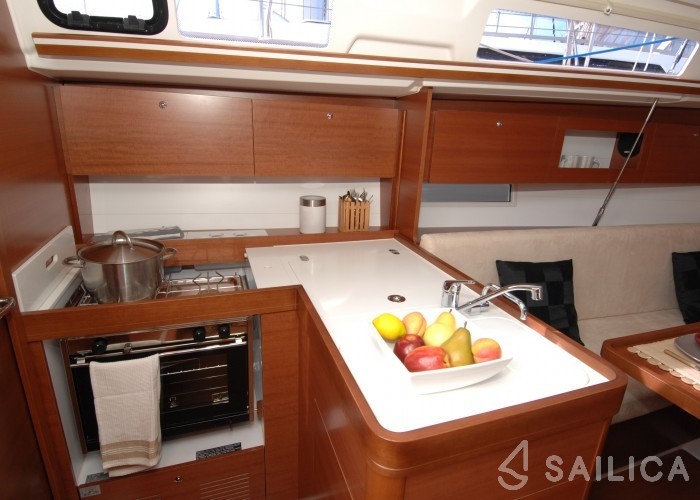 Dufour 335 Grand Large - Yacht Charter Sailica