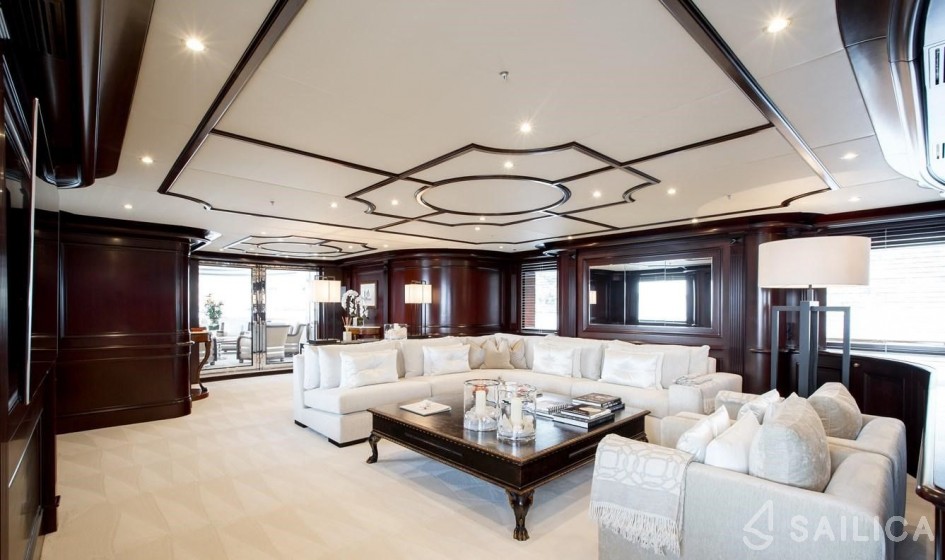 CBI NAVI 164 - Yacht Charter Sailica